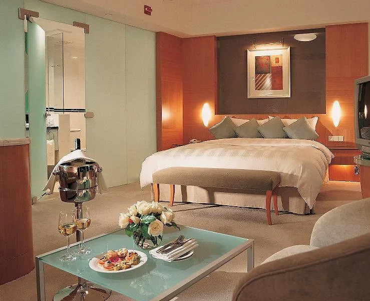 Metropark Hotel Causeway Bay Hong Kong China